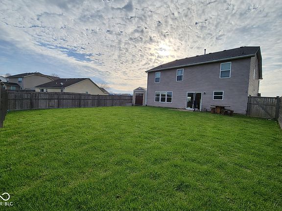 2nd image of 1606 Huntzinger Blvd