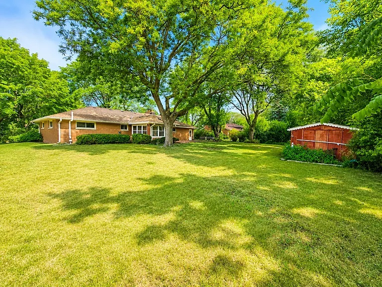 3600 Goetz Dr — Photo 4