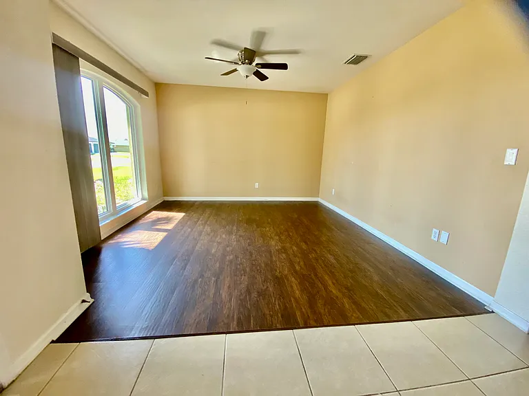 3918 SW 17th Ave — Photo 9