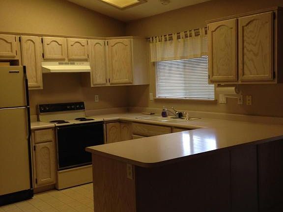 4th image of 3647 S Cheryl Dr