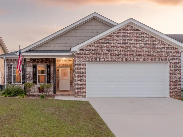 116 Scarlet Oaks Ct, Dothan, AL 36301