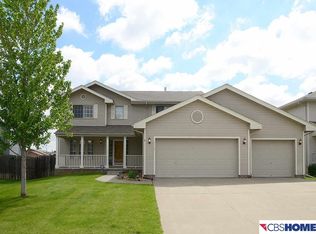 13605 S 39th Cir, Bellevue, NE 68123