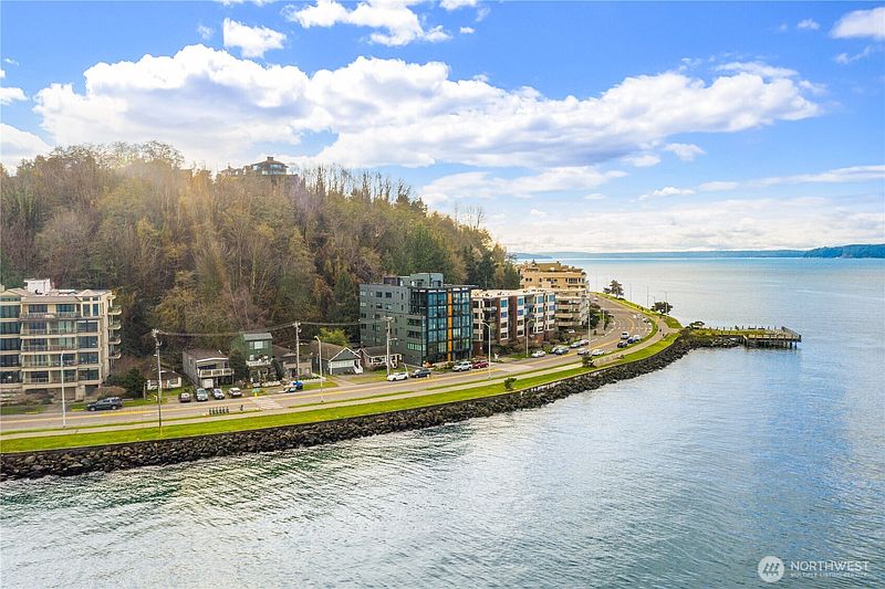 4th image of 1100 Alki Avenue SW