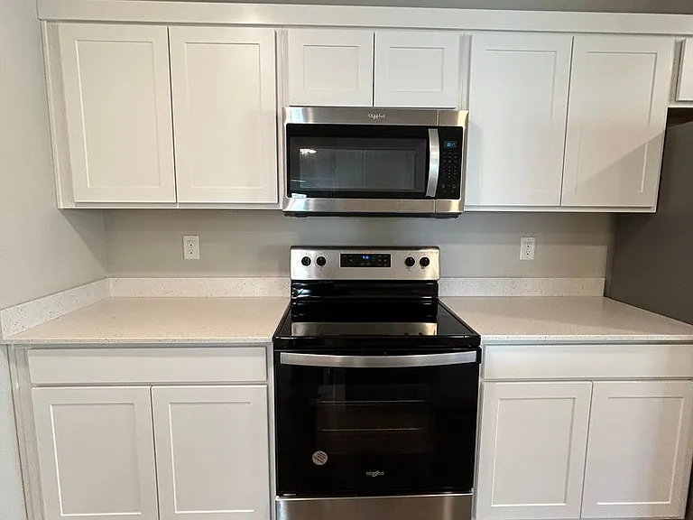 12660 S 204th Ave — Photo 9