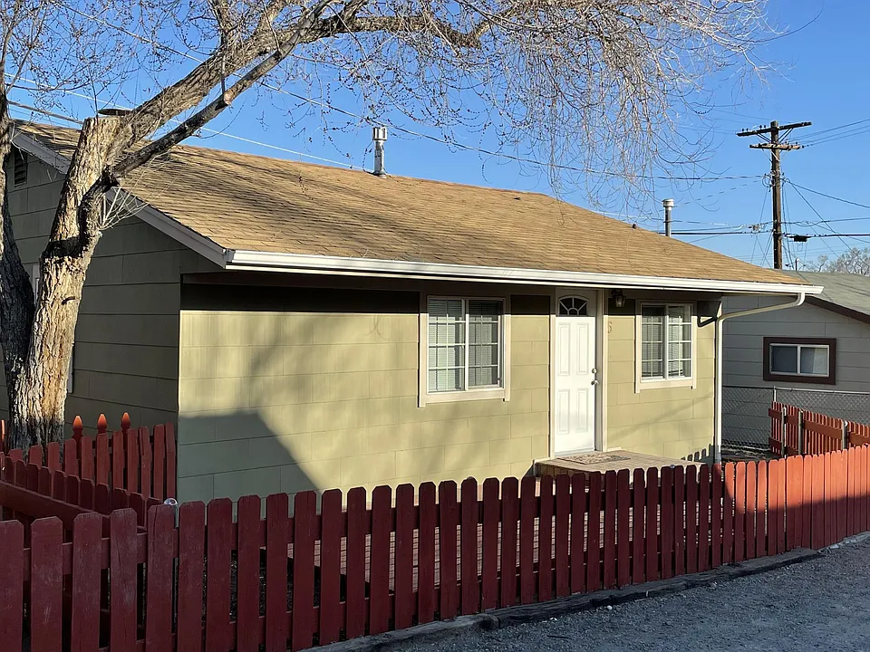 420 Vassar St #5