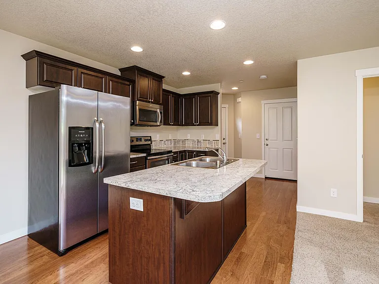 844 NE 109th Ct — Photo 5