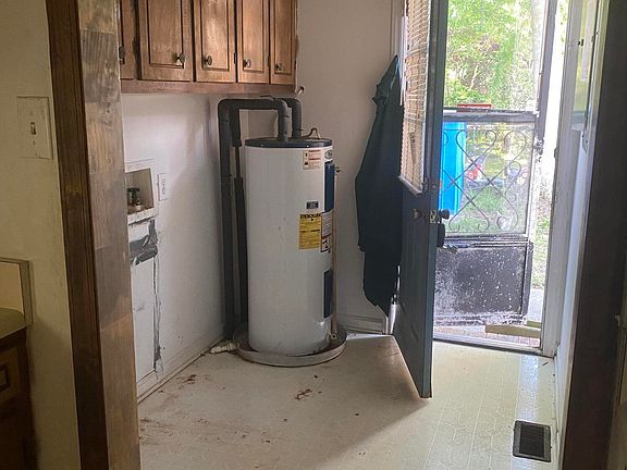 5th image of 203 Whitfield Drive