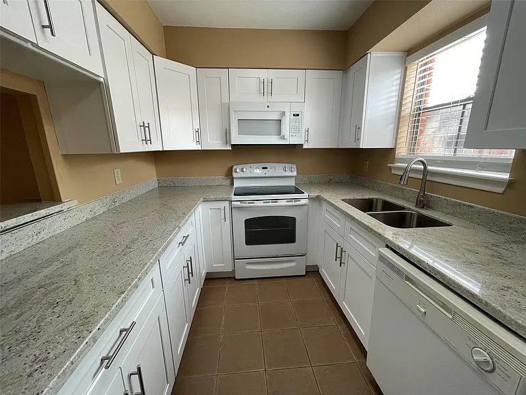 3100 Walnut Bend Ln #208 — Photo 9