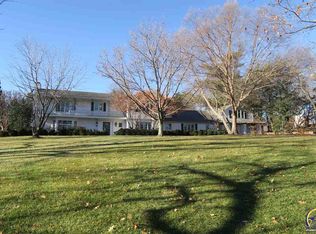 533 SW Danbury Ln, Topeka, KS 66606