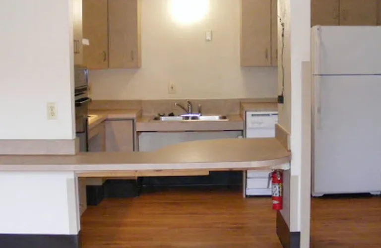 2021 N Old Manor St — Photo 3