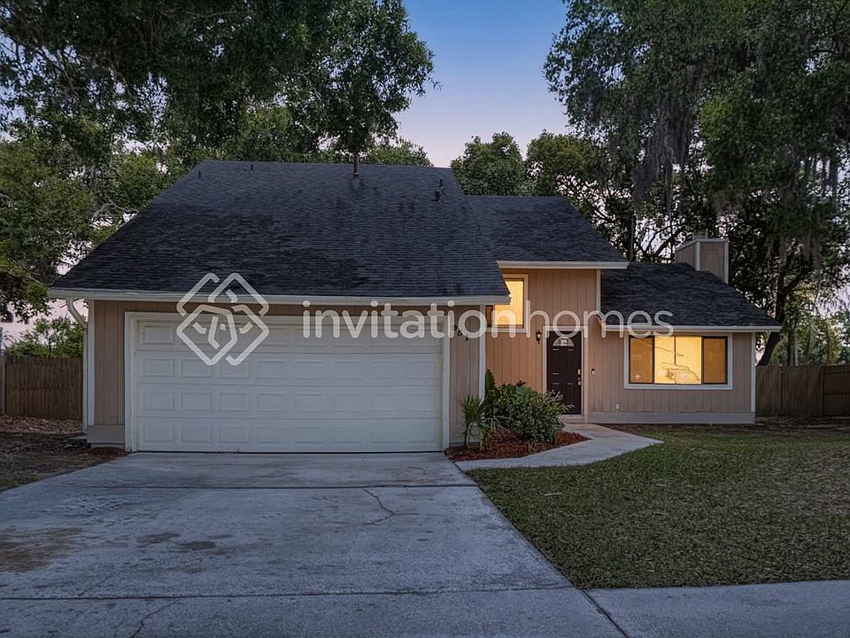1st image of 951 Waverly Dr