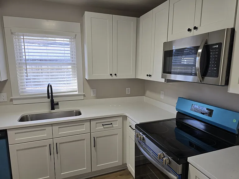 705 S Broad St #E — Photo 10
