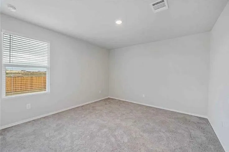 2808 Rosefinch — Photo 7