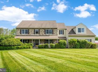 3601 Mantha Dr, Fountainville, PA 18923