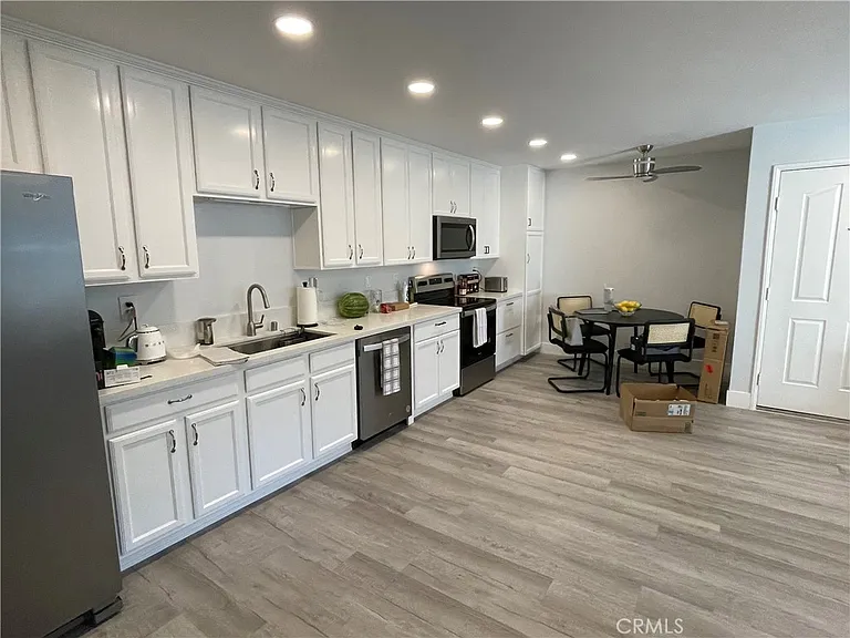 1730 S El Camino Real S — Photo 7