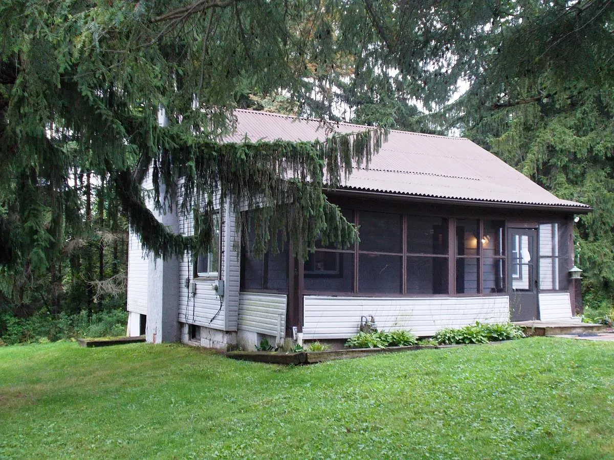 124 Hickory Dr #1 photo 1
