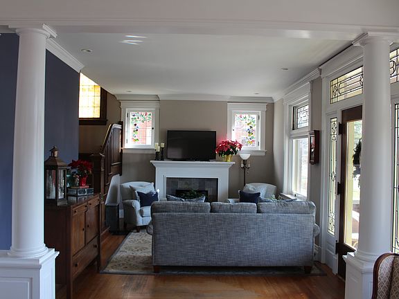 3rd image of 4426 Carnation Ave