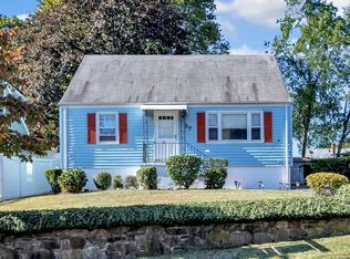 37 Herald Avenue, Bridgeport, CT 06606