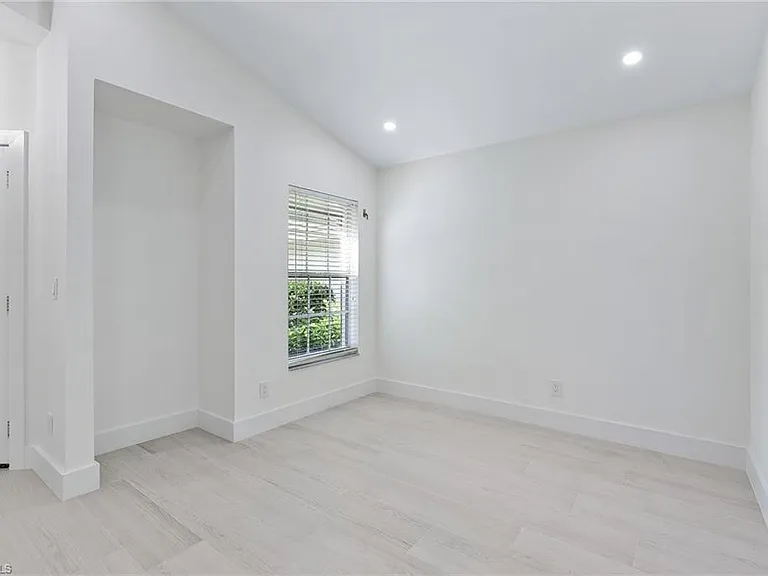 116 Fountain Cir — Photo 6