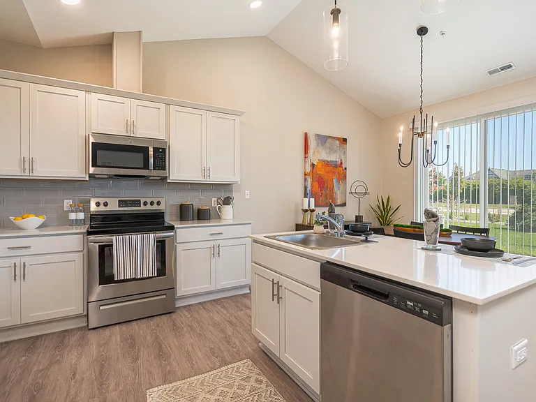 Filmore Place Apartments — Photo 6