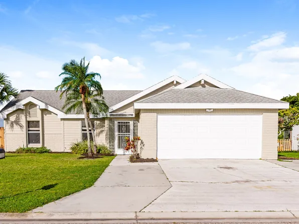 3502 65th Avenue Cir E, Sarasota, FL 34243