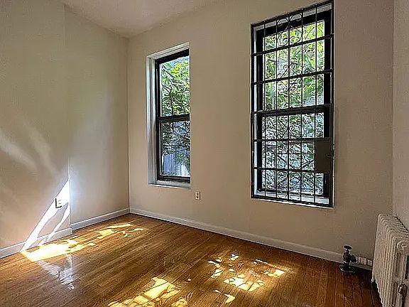 5th image of 404 W 56th St APT 19