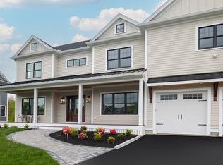 19 Patricks Pl, Melrose, MA 02176