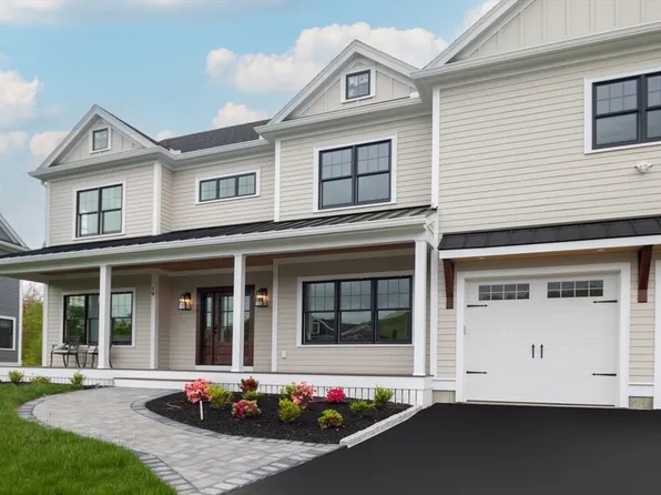 19 Patricks Pl, Melrose, MA 02176