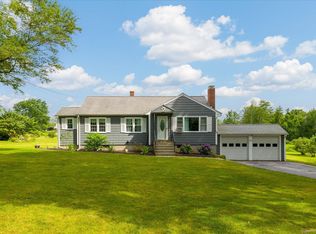 342 County Rd, Woodstock, CT 06281