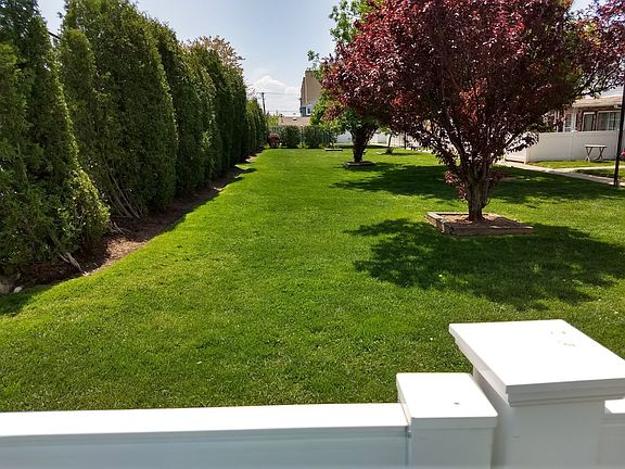3rd image of 58A Country Dr N #58A
