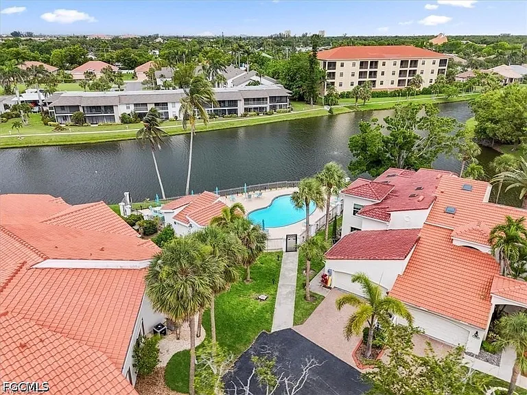 11921 Seabreeze Cove Ln #202 — Photo 1