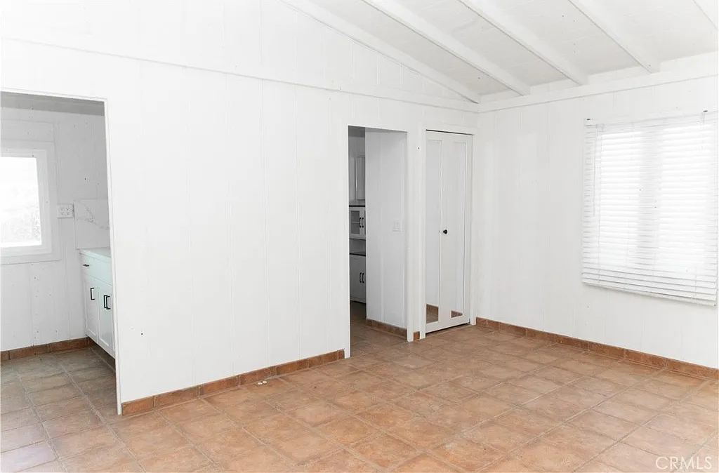 Studio, 334 sqft, $2,500 — Photo 3
