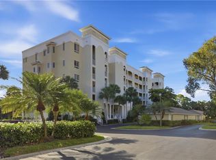 7687 Pebble Creek Cir APT 301, Naples, FL 34108