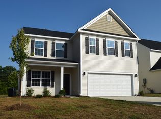 135 Weeping Cypress Dr, Moncks Corner, SC 29461