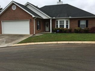 1401 Bens View Ct, Maryville, TN 37803