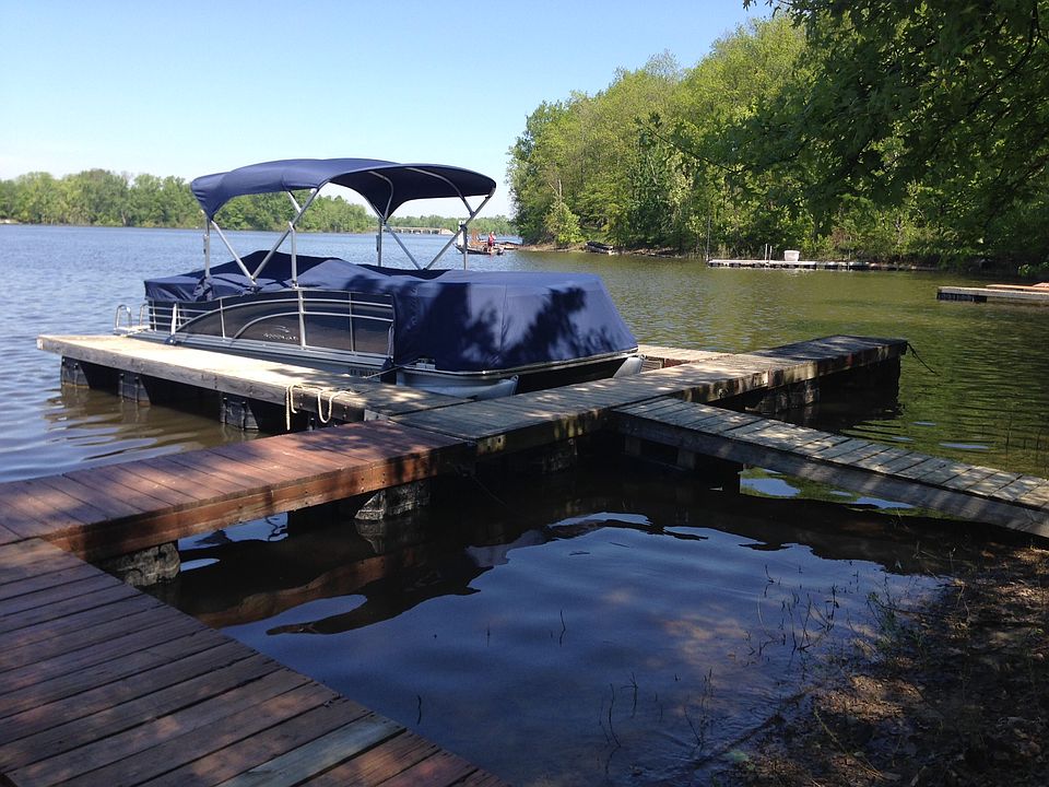 1st image of 412 Lakeway Dr