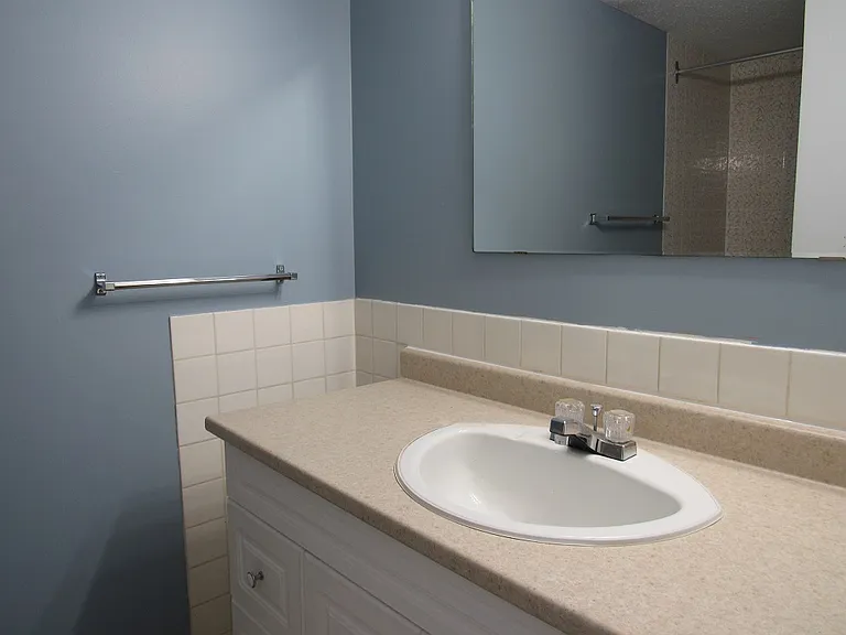 6330 S 58th Ave #1 — Photo 6