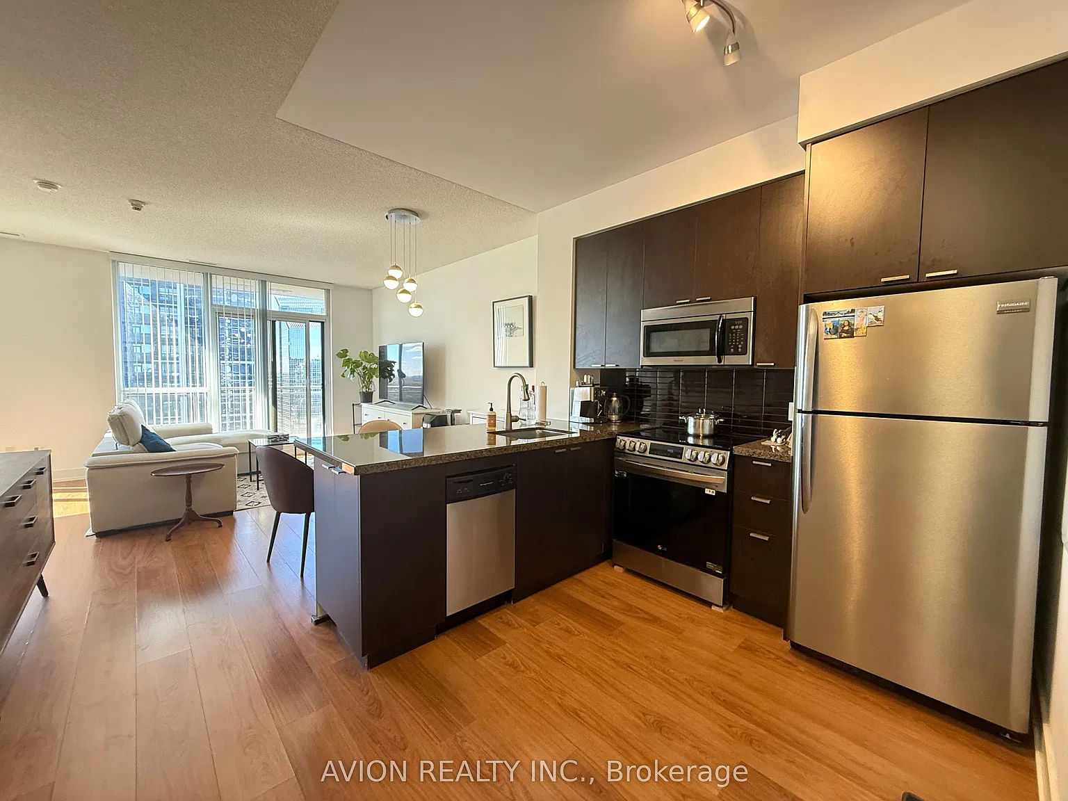 2 bed, $2,500 — Photo 3