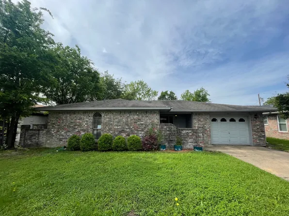 821 Loganwood Dr, Royse City, TX 75189