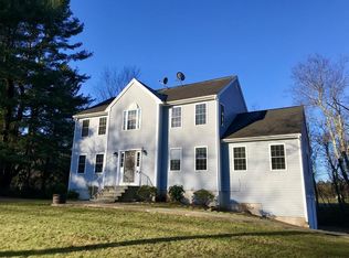 54 Forest St, Franklin, MA 02038