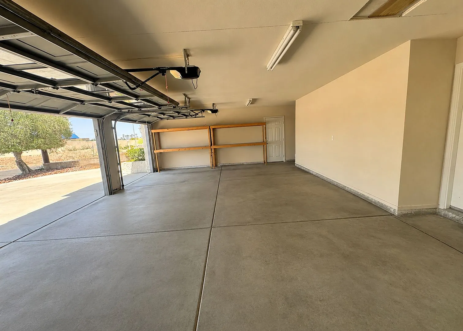 6829 Laredo St. Las Vegas, NV 89146 — Photo 3