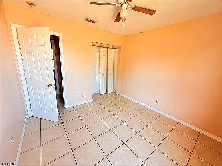 419 NE 16th Pl — Photo 19