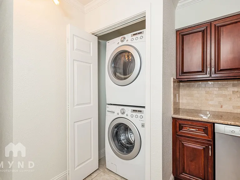 5914 Marshall St — Photo 11