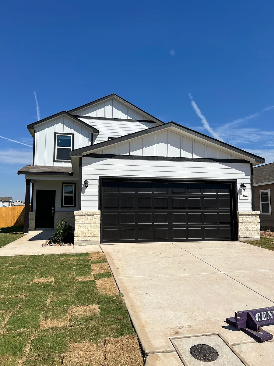 Building Photo - 2164 Griffith Dr