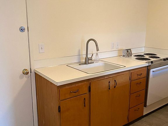 2nd image of 4221 E Blaine St APT 1