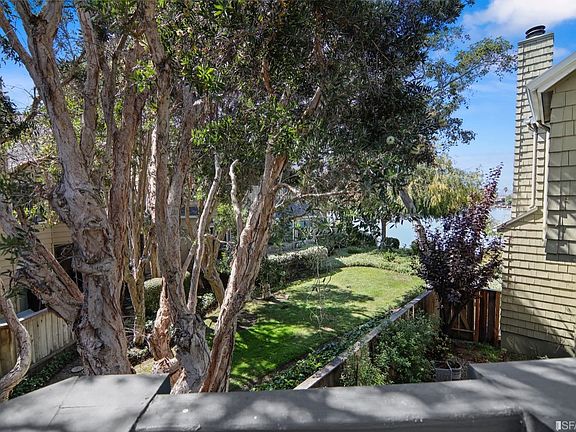 3rd image of 842 Wharfside Rd