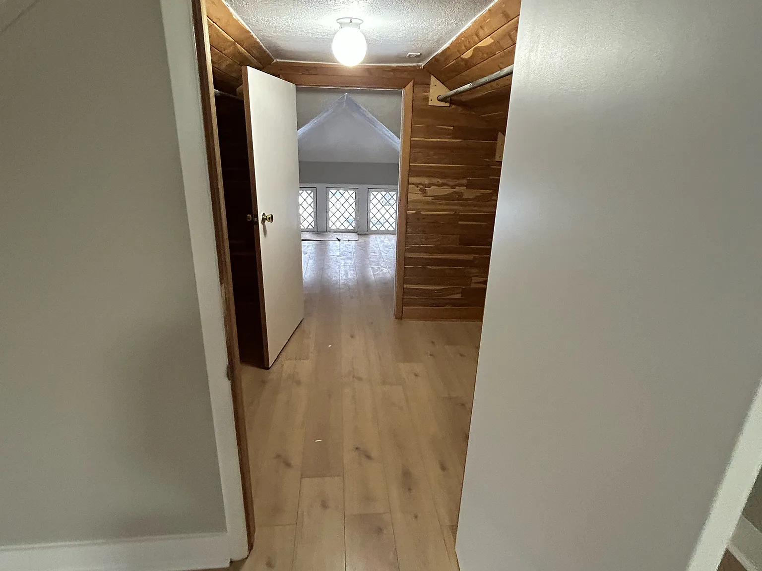 5 bed, 1757 sqft, $2,095 — Photo 3