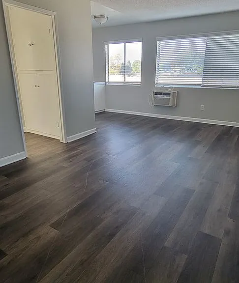 541 La Cadena Way — Photo 4
