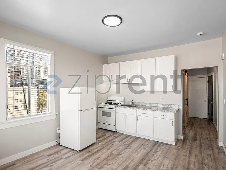 680 14th St #412 — Photo 12