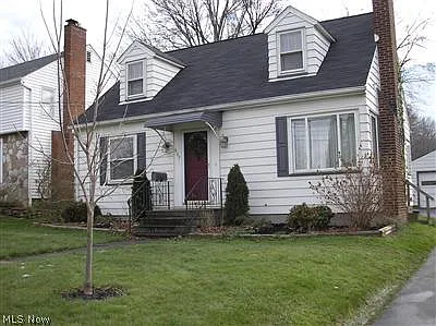 907 Niles Vienna Rd photo 1
